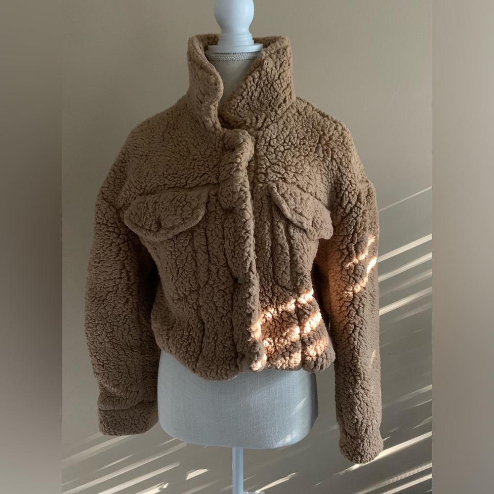 Cropped Teddy Jacket - Picture 10 of 10